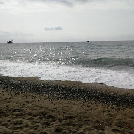 Music & Beach Appartamento Savona Esterno foto