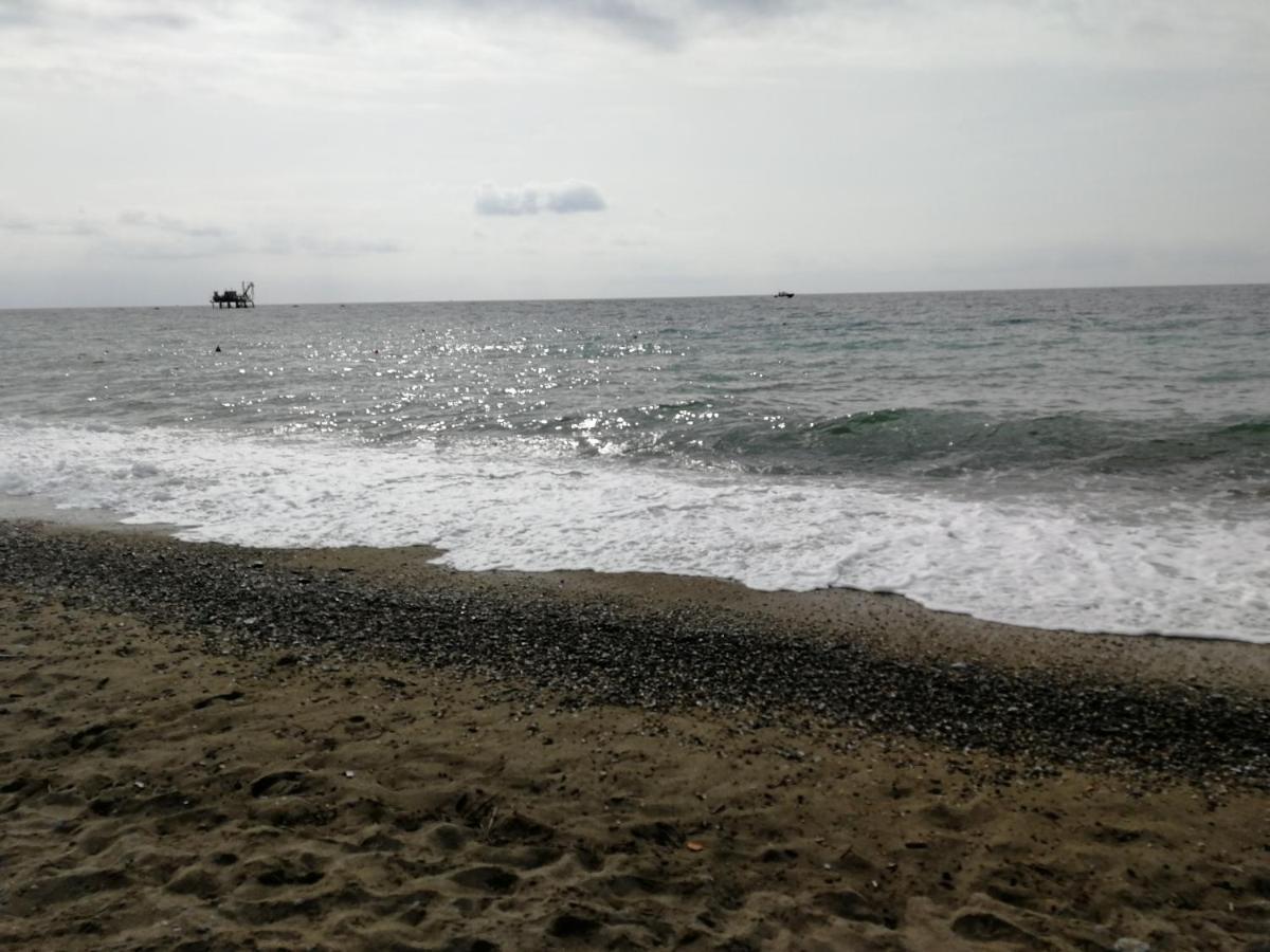 Music & Beach Appartamento Savona Esterno foto