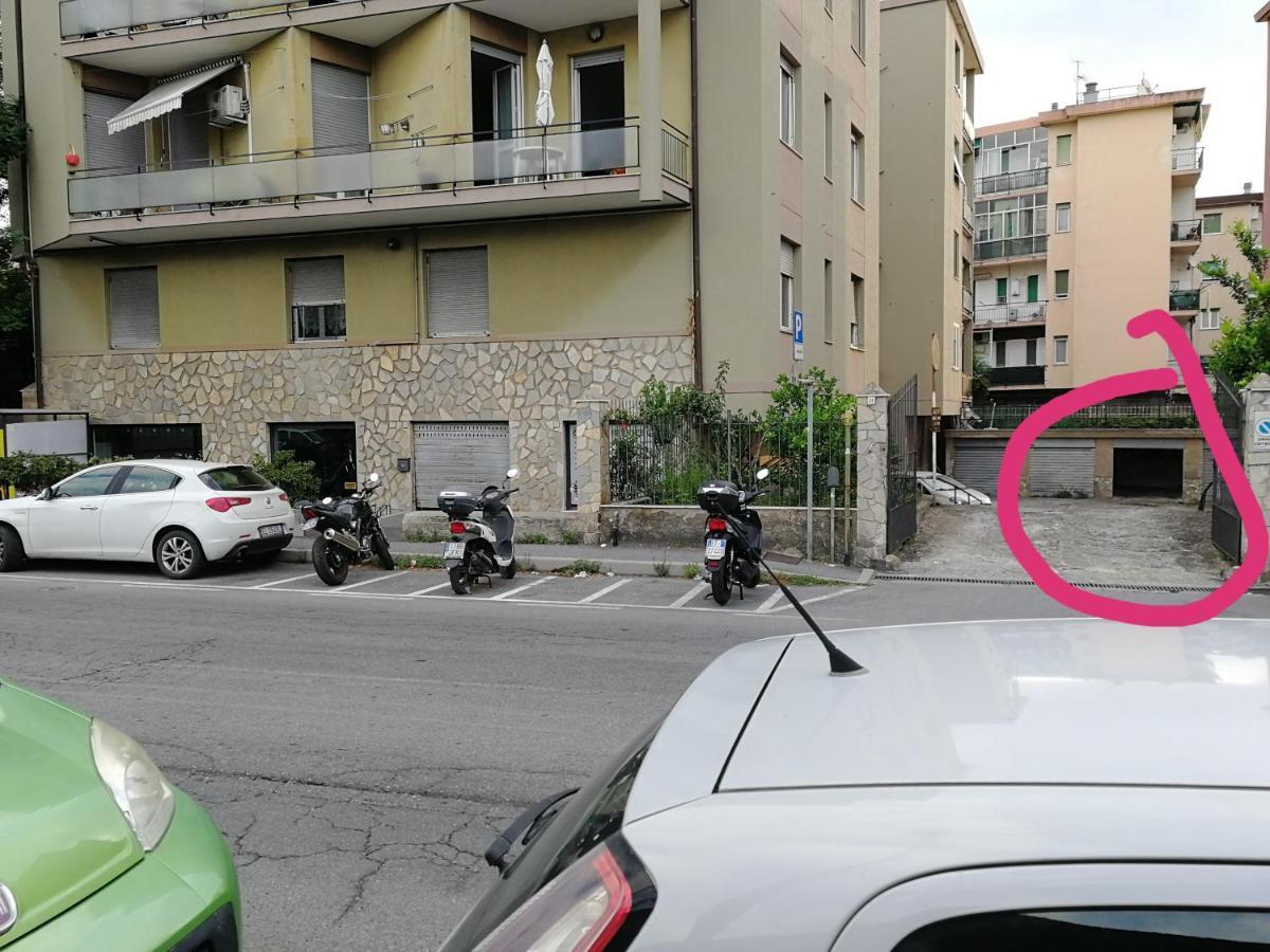 Music & Beach Appartamento Savona Esterno foto